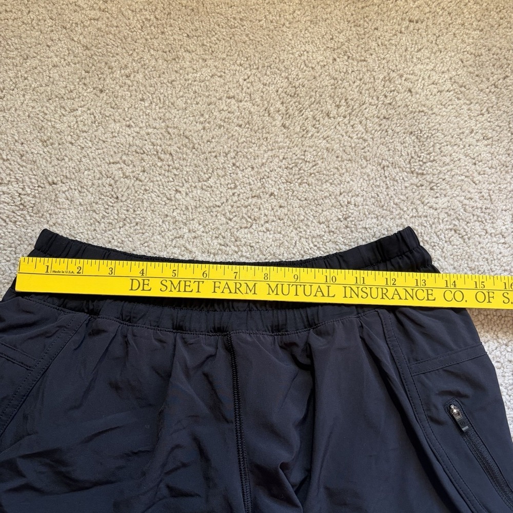 Lululemon Athletic Shorts Women's Size 8 Black Liner Running Sports Cheer - Picture 7 of 8